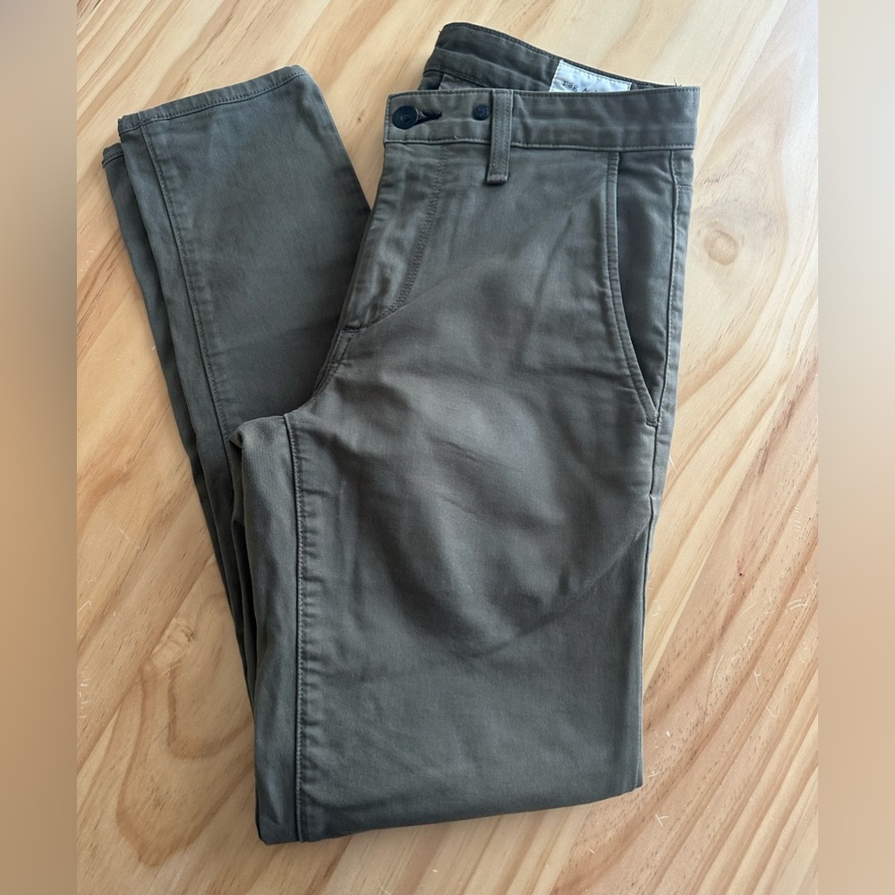 Men's Rag & Bone Olive Pants
Size 29